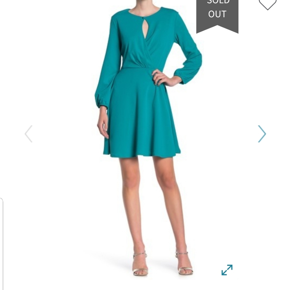 NWT Tash&Sophie Keyhole Long Sleeve Mini Dress 10